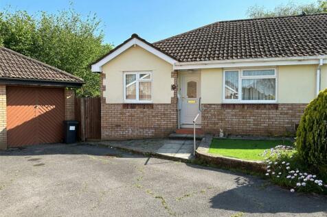 2 bedroom semi-detached bungalow for sale