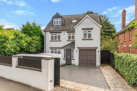 6 bedroom detached house for sale