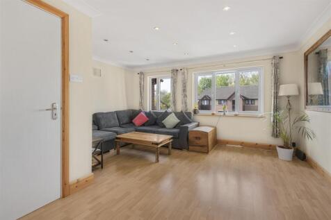 Rossignol Gardens, Carshalton 2 bed apartment for sale