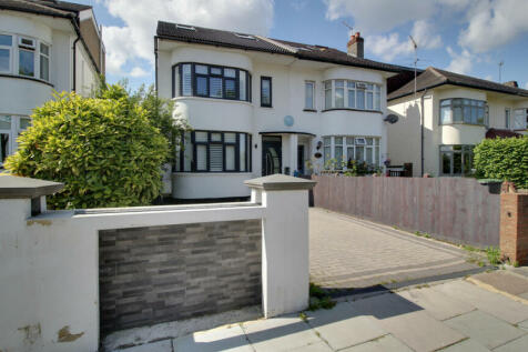 5 bedroom semi-detached house for sale