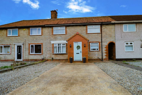 2 bedroom terraced house for sale