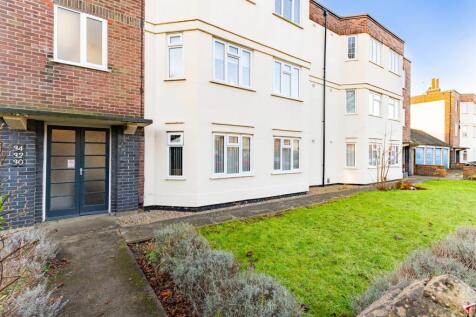 Patricia Road, Norwich, NR1 2 bed ground floor flat for sale