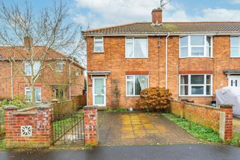 Bixley Close, Norwich 3 bed end of terrace house for sale