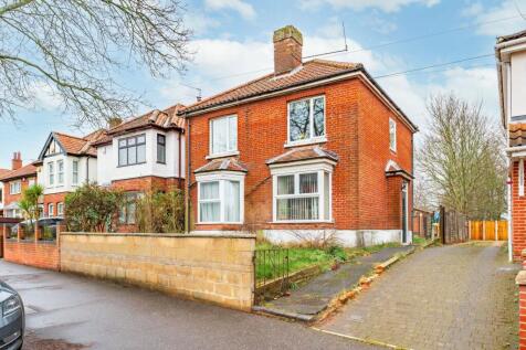 Dereham Road, Norwich 4 bed detached house for sale