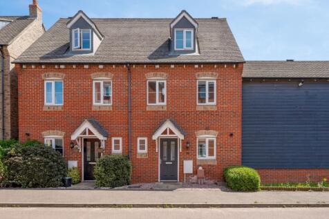 4 bedroom town house for sale