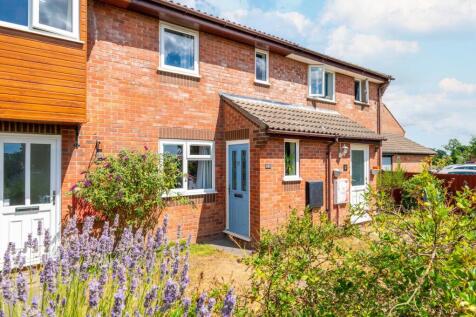 Fitzgerald Road, Poringland 2 bed terraced house for sale
