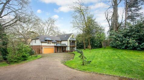 5 bedroom detached house for sale