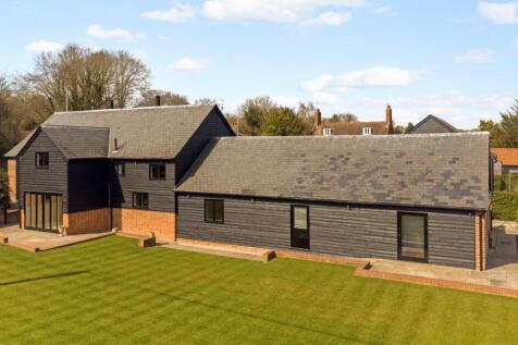 6 bedroom detached house for sale
