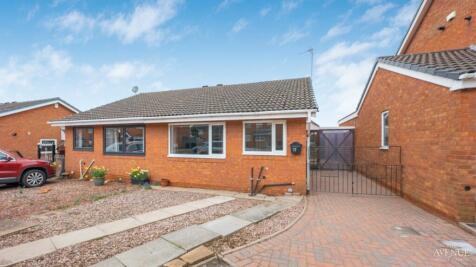 2 bedroom semi-detached bungalow for sale