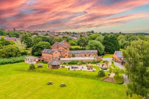 The  Mill in Huncote, Leicestershire... 5 bed country house for sale