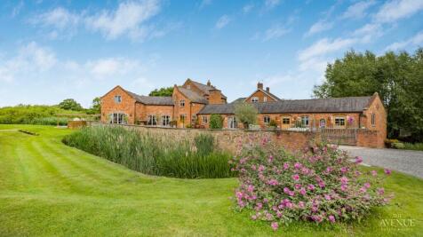 The  Mill in Huncote, Leicestershire... 5 bed country house for sale