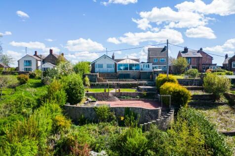 Main Road, Stretton 4 bed detached bungalow for sale