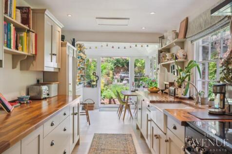 High Street, Wallingford, OX10 4 bed semi