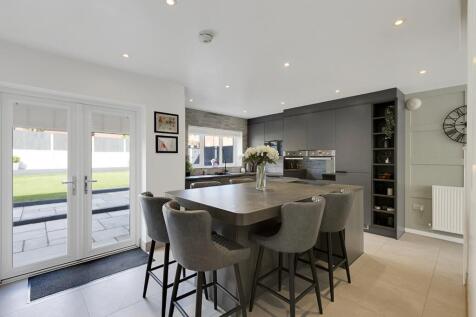 House Yard Close, Crewe, Cheshire... 4 bed detached house for sale