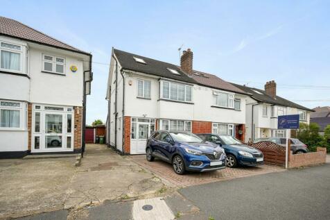 4 bedroom semi-detached house for sale