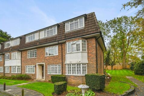 London Road, Cheam, SM3 2 bed apartment for sale