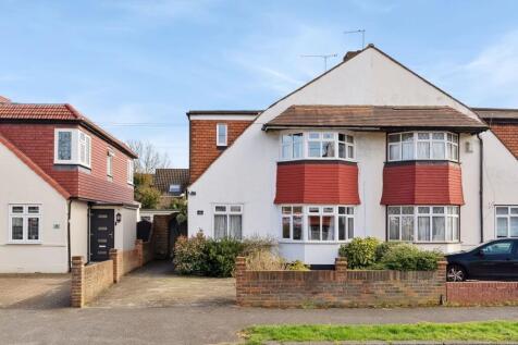 Riverview Road, Epsom, KT19 3 bed semi