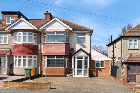 4 bedroom semi-detached house for sale
