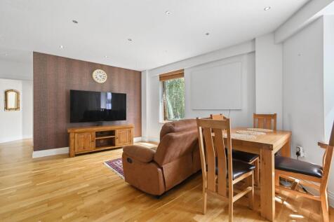 Marshalls Court, Marshalls Road, SM1 2 bed apartment for sale
