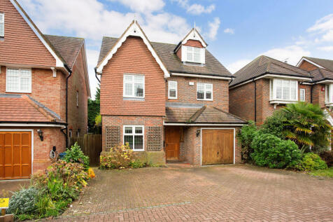 5 bedroom detached house for sale