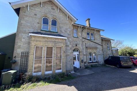St. Johns Road, Ventnor 3 bed apartment for sale