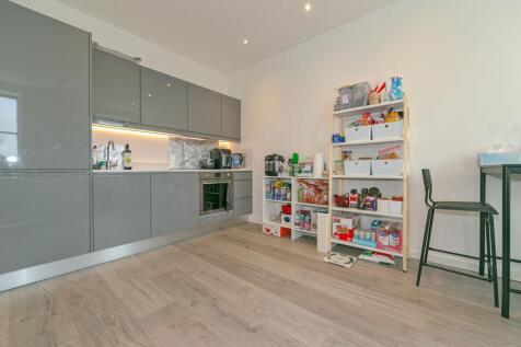 Midsummer Boulevard, Tempus House, MK9 1 bed flat for sale