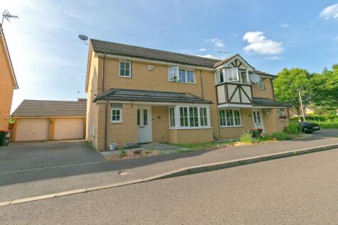 Bertram Close, New Bradwell, MK13 3 bed semi