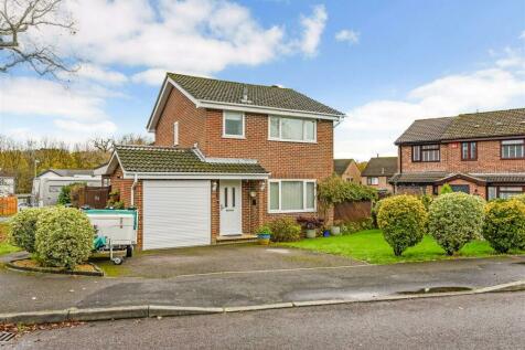 Cornbrook Grove, Waterlooville 3 bed detached house for sale