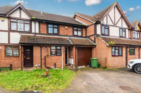 Regents Close, Hayes, UB4 3 bed terraced house for sale