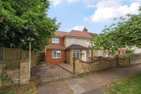 Chestnut Avenue, West Drayton, UB7 4 bed semi