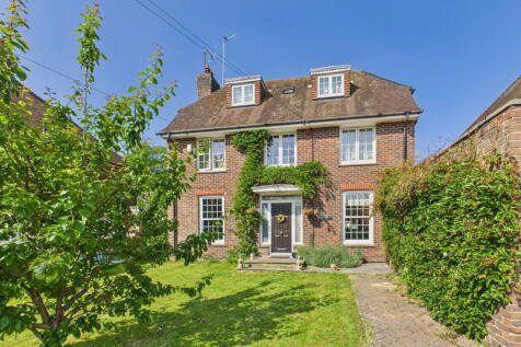 Upper Kings Drive, Eastbourne BN20 5 bed detached house for sale