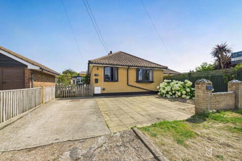 2 bedroom semi-detached bungalow for sale