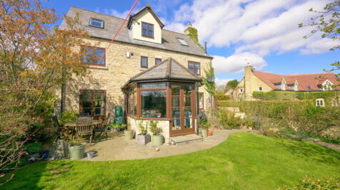 Staples Court, Grantham NG33 5 bed detached house for sale