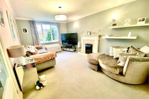 Grampian Way, Grantham NG31 4 bed detached house for sale