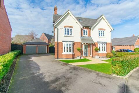 5 bedroom detached house for sale