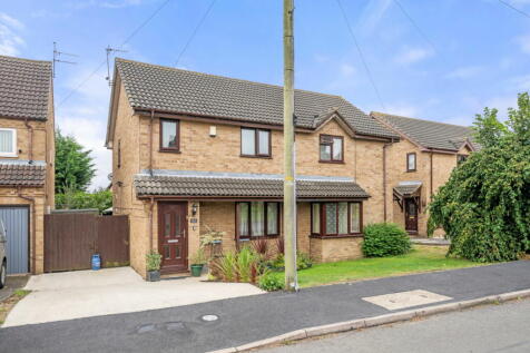 Hazelwood Drive, Grantham NG31 3 bed semi