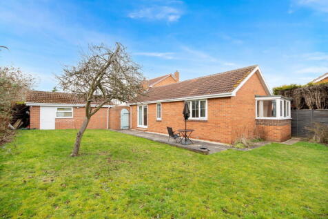 Gleneagles Drive, Doncaster DN4 2 bed detached bungalow for sale