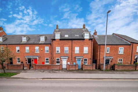 Ashby Road, Coalville LE67 3 bed townhouse for sale