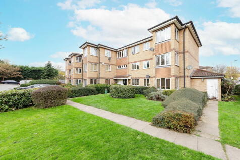 Wickham Lane, Welling DA16 2 bed flat for sale