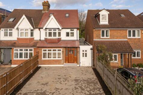 4 bedroom semi-detached house for sale