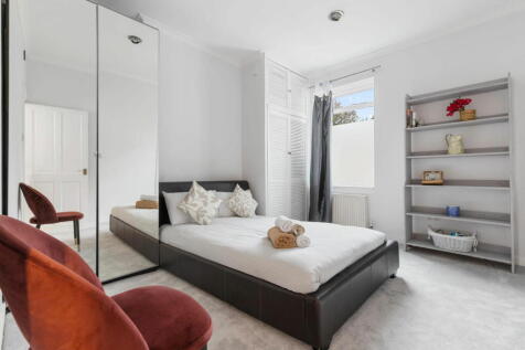 1 bedroom maisonette for sale
