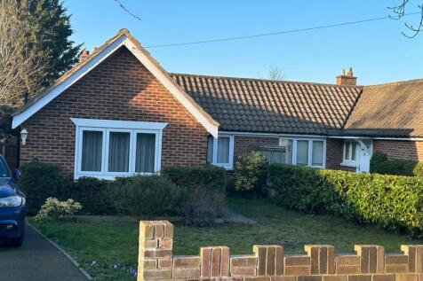 2 bedroom semi-detached bungalow for sale