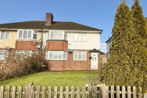 Mountside, Stanmore HA7 2 bed maisonette for sale