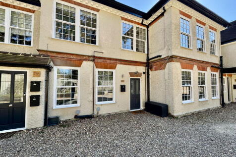 Chipperfield Road, Kings Langley WD4 2 bed ground floor flat for sale