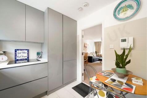 Salisbury Avenue, London N3 2 bed flat for sale