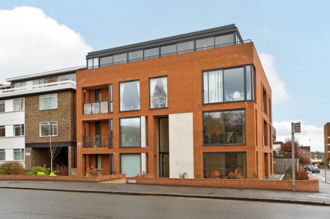 Worple Road, London SW19 2 bed flat for sale