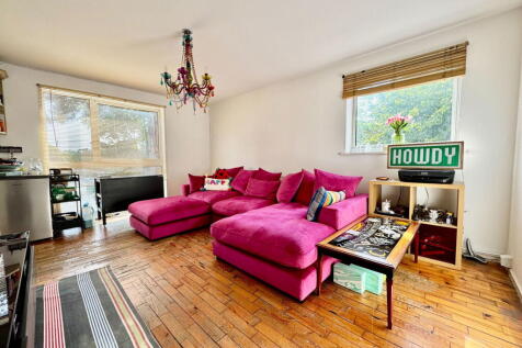 Thamesdale, London Colney, St.... 2 bed apartment for sale