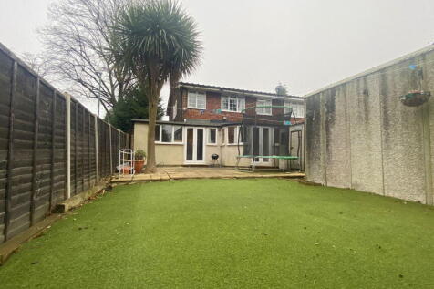 Woodcote Road, Wallington SM6 3 bed end of terrace house for sale