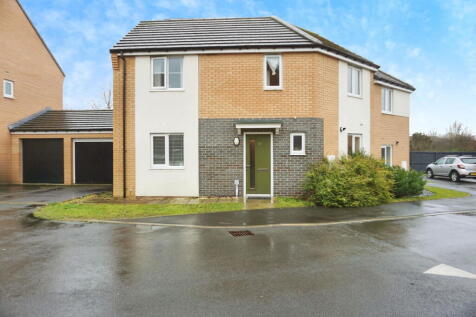 Sugarhill Crescent, Newton Aycliffe DL5 3 bed semi