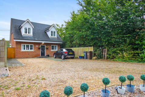 Maxwell Road, Stevenage SG1 3 bed detached house for sale